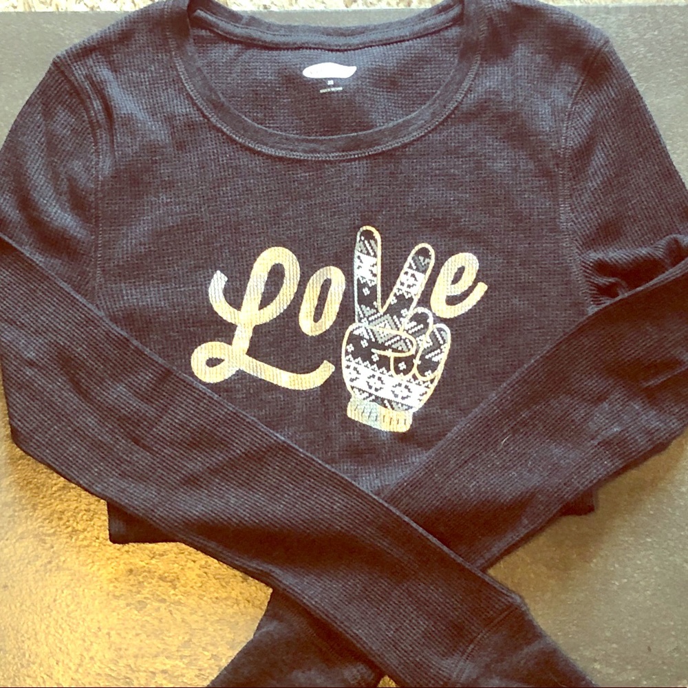 NWOT Old Navy “LO✌️E” Long Sleeve
